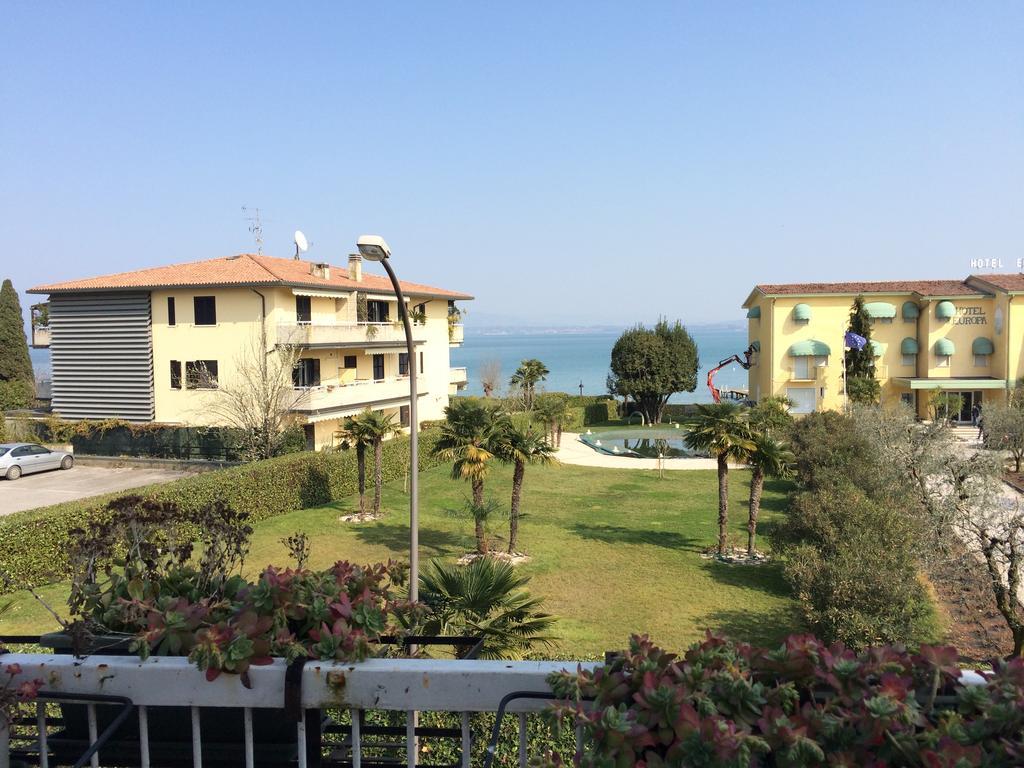 Residence Poggio Al Lago Sirmione Dış mekan fotoğraf